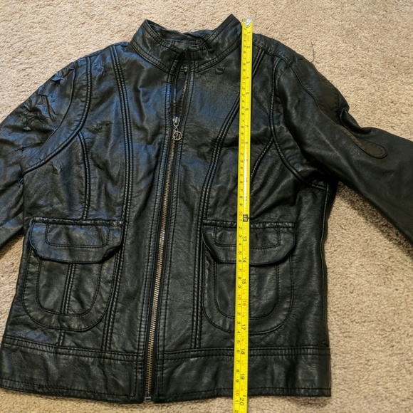 Faux leather jacket - Picture 7 of 8